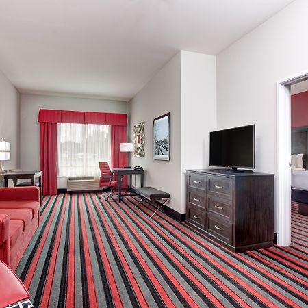 Holiday Inn Lafayette North By Ihg Exterior photo