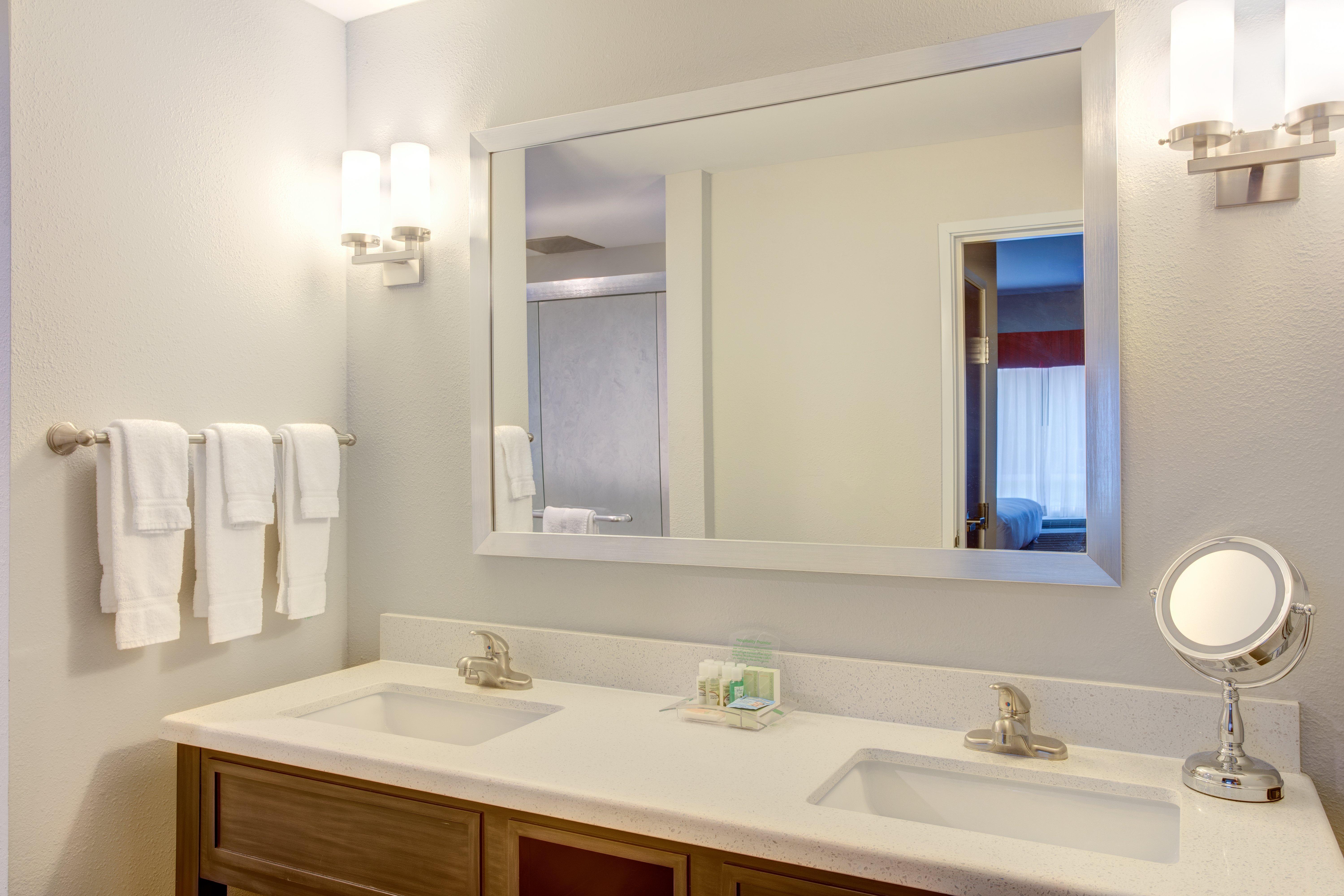 Holiday Inn Lafayette North By Ihg Exterior photo